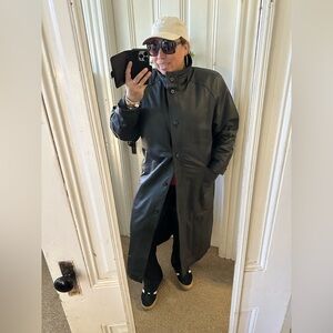 Rare stunning Vintage women’s Black Leather Coat